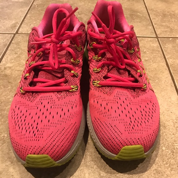 Women’s Nike Zoom Vomero 10 Size 9.5 - Picture 5 of 5